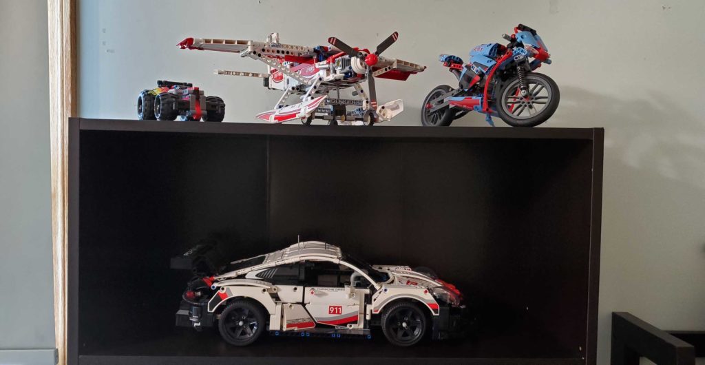 lego-technic-sets-on-display